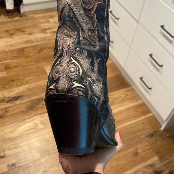 Corral boots - Picture 3 of 8